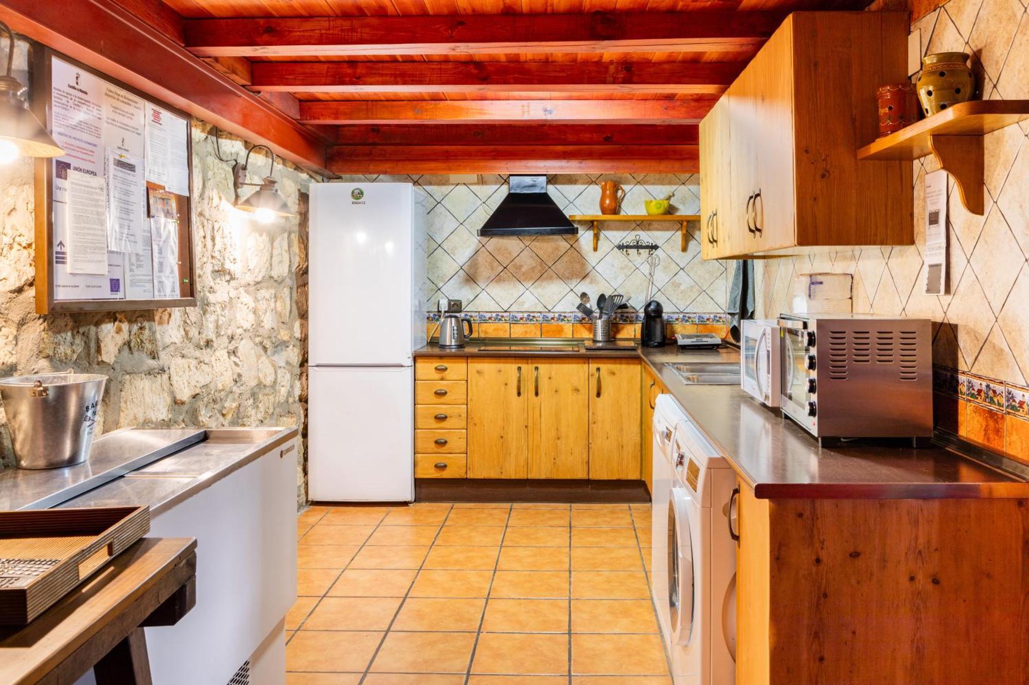 Country house Alcala Del Jucar, Rio Tranquilo 1 -piscina Privada- *