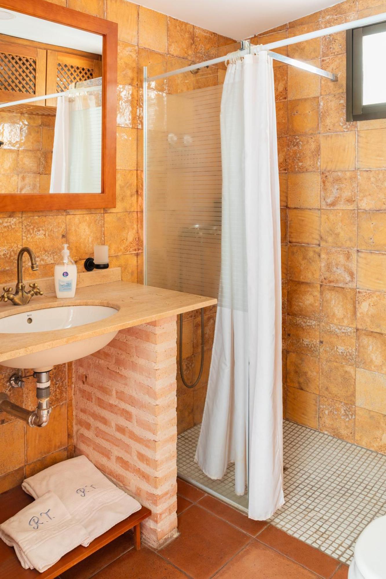 Country house Alcala Del Jucar, Rio Tranquilo 1 -piscina Privada- Tolosa (Castilla-La Mancha)